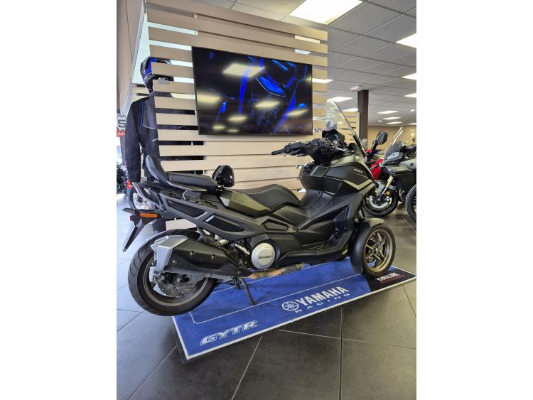 KYMCO CV3 550
