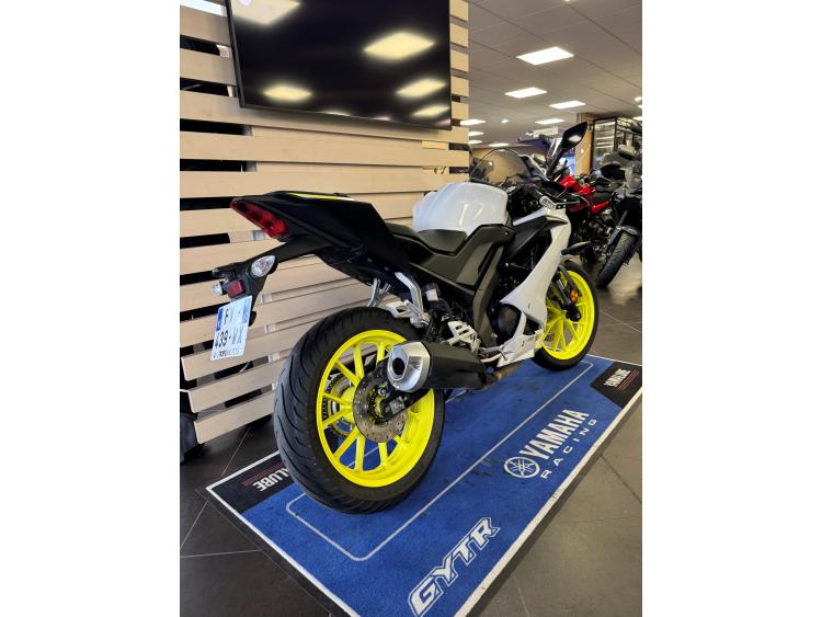 YAMAHA YZF-R 125