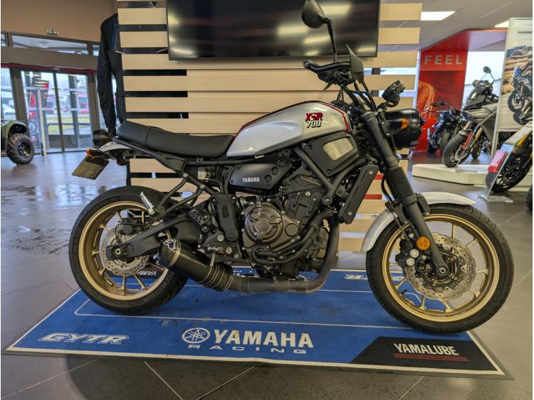 YAMAHA XSR 700 XTRIBUTE