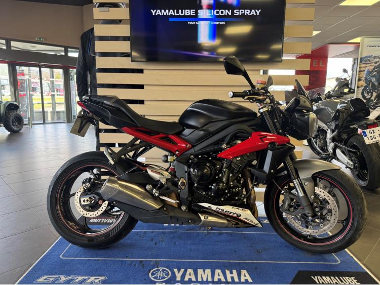TRIUMPH STREET TRIPLE 675 R