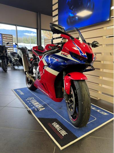 HONDA CBR 1000 RR FIREBLADE