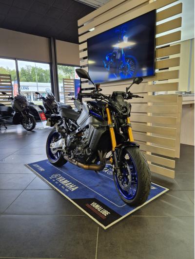 YAMAHA MT-09 SP