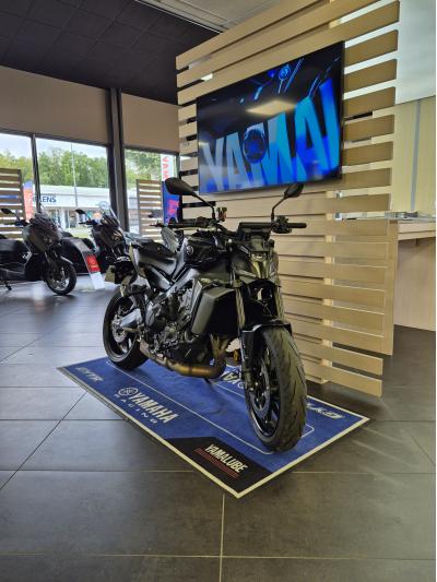YAMAHA MT-09  Y-AMT