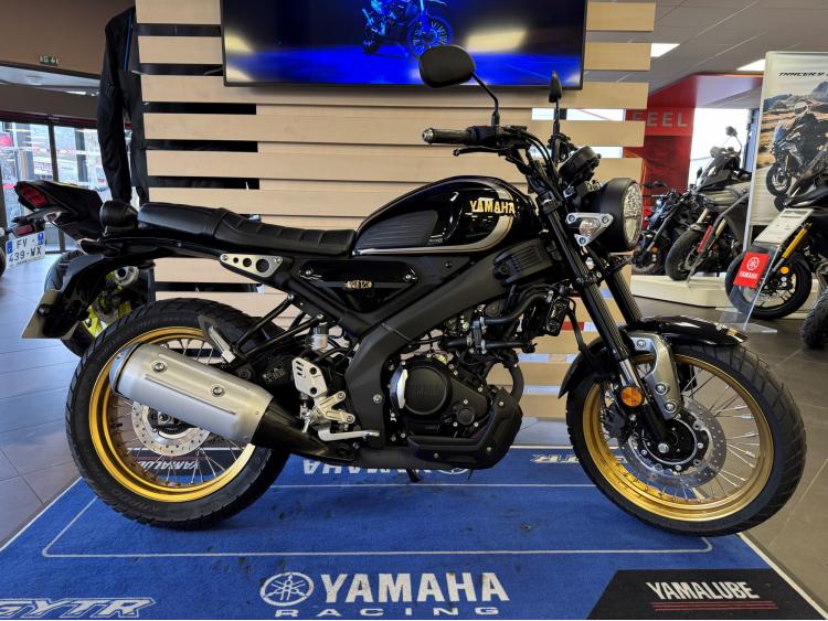 YAMAHA XSR 125 Legacy