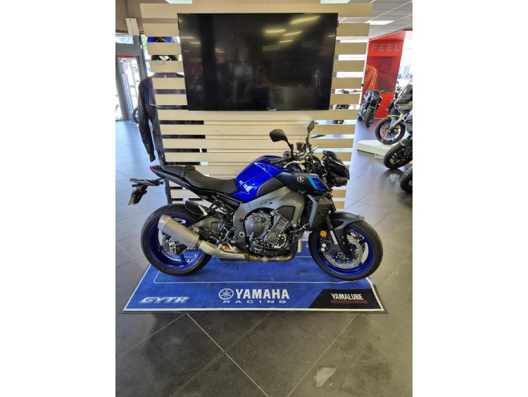 YAMAHA MT-10