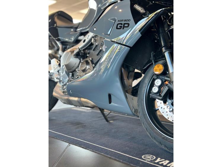 YAMAHA XSR 900 GP
